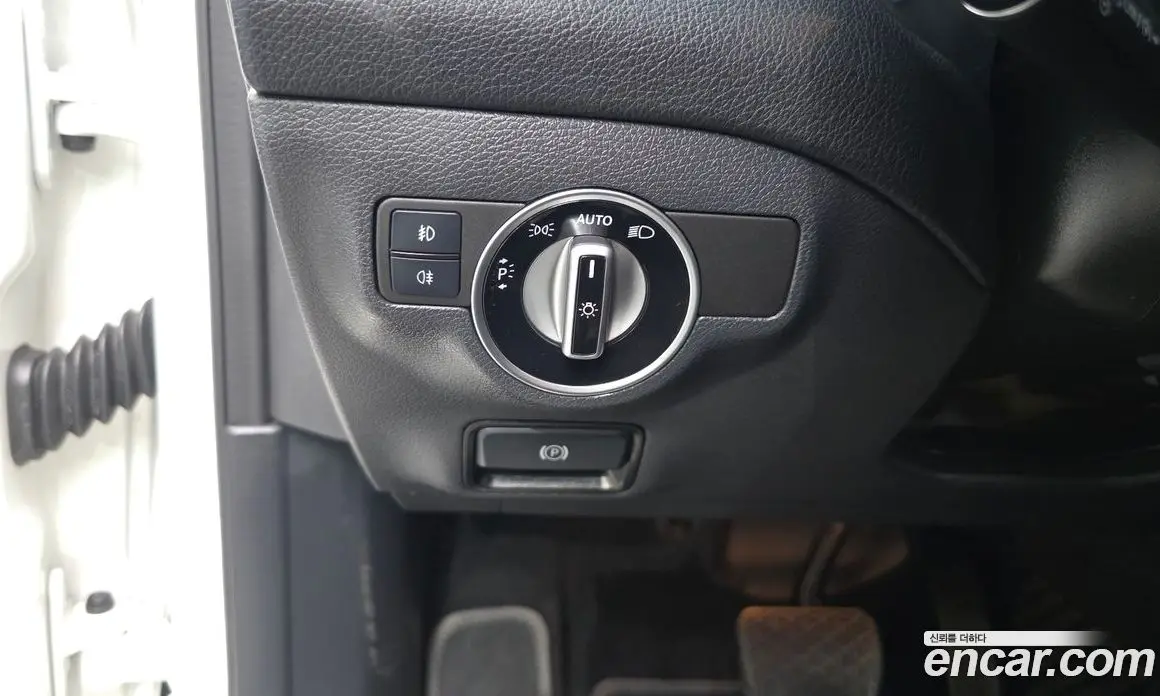 Mercedes-Benz GLA-Class 2019 2.0 автомат (гидро), фото 25 Mercedes-Benz GLA-Class 2019 2.0 автомат (гидро), фото 25