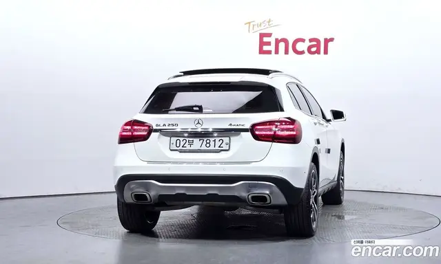 Mercedes-Benz GLA-Class 2019 2.0 автомат (гидро), миниатюра 4 Mercedes-Benz GLA-Class 2019 2.0 автомат (гидро), миниатюра 4