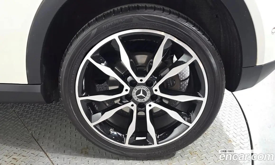 Mercedes-Benz GLA-Class 2019 2.0 автомат (гидро), фото 7 Mercedes-Benz GLA-Class 2019 2.0 автомат (гидро), фото 7