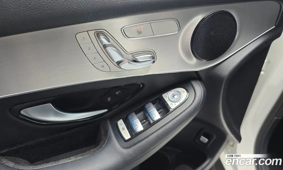 Mercedes-Benz GLC-Class 2018 2.1 автомат (гидро), фото 19 Mercedes-Benz GLC-Class 2018 2.1 автомат (гидро), фото 19