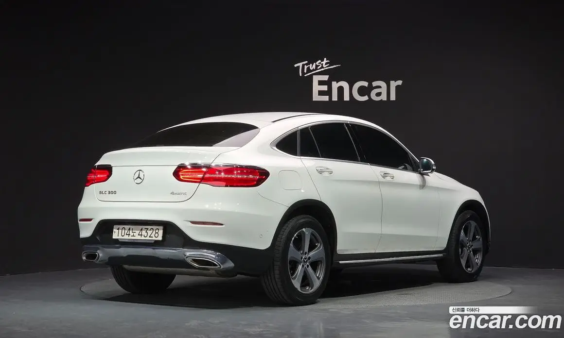 Mercedes-Benz GLC-Class 2019 2.0 автомат (гидро), фото 1 Mercedes-Benz GLC-Class 2019 2.0 автомат (гидро), фото 1