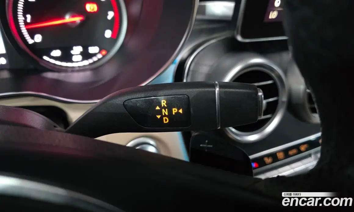 Mercedes-Benz GLC-Class 2019 2.0 автомат (гидро), фото 11 Mercedes-Benz GLC-Class 2019 2.0 автомат (гидро), фото 11