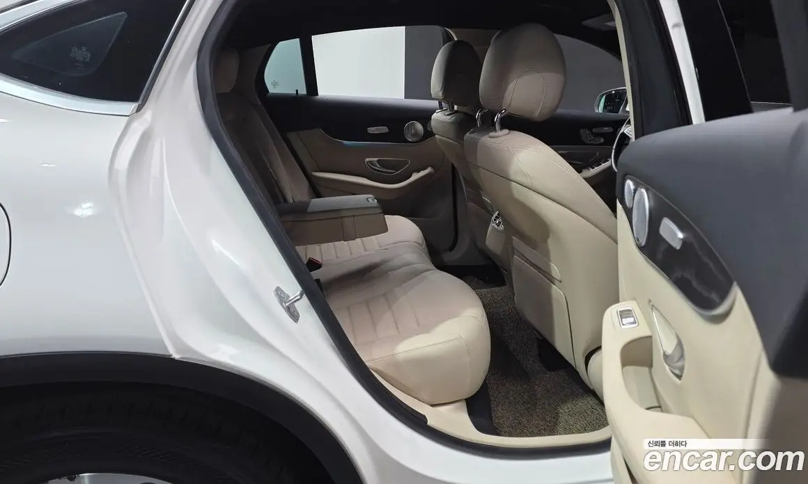 Mercedes-Benz GLC-Class 2019 2.0 автомат (гидро), фото 16 Mercedes-Benz GLC-Class 2019 2.0 автомат (гидро), фото 16