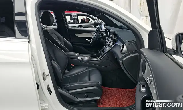 Mercedes-Benz GLC-Class 2023 1.9 автомат (гидро), миниатюра 11