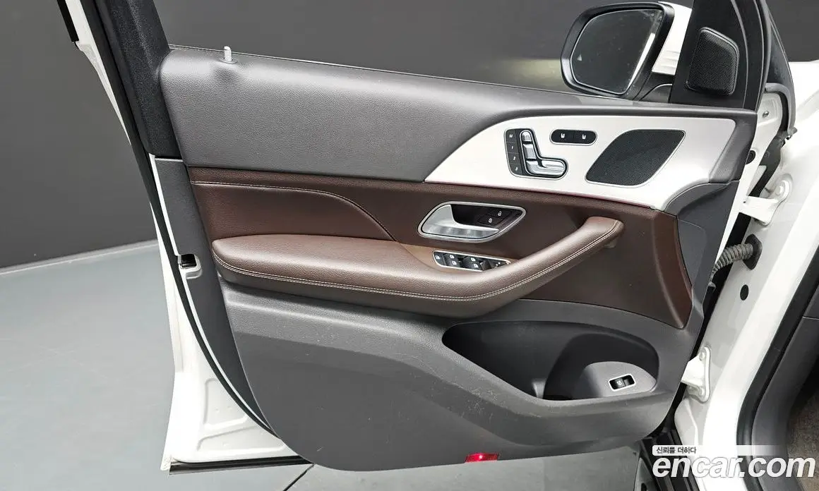 Mercedes-Benz GLE-Class 2019 1.9 автомат (гидро), фото 14 Mercedes-Benz GLE-Class 2019 1.9 автомат (гидро), фото 14