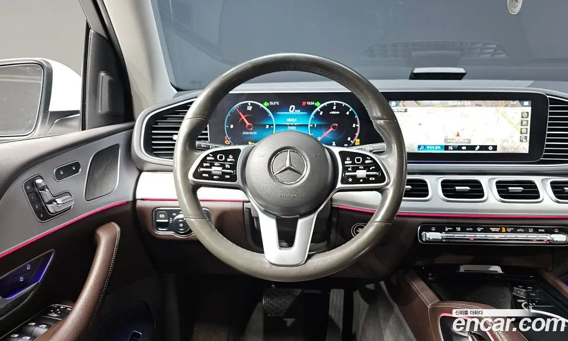 Mercedes-Benz GLE-Class 2019 1.9 автомат (гидро), фото 18 Mercedes-Benz GLE-Class 2019 1.9 автомат (гидро), фото 18