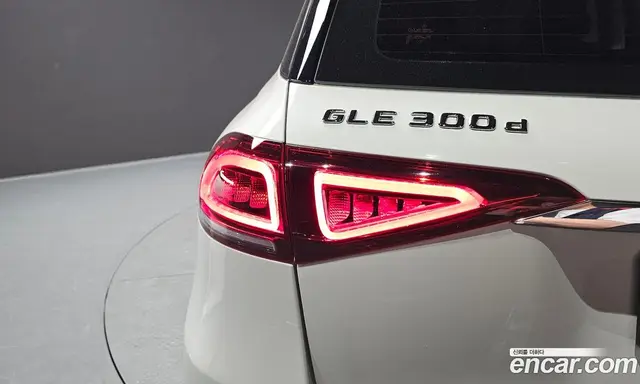 Mercedes-Benz GLE-Class 2019 1.9 автомат (гидро), миниатюра 9 Mercedes-Benz GLE-Class 2019 1.9 автомат (гидро), миниатюра 9