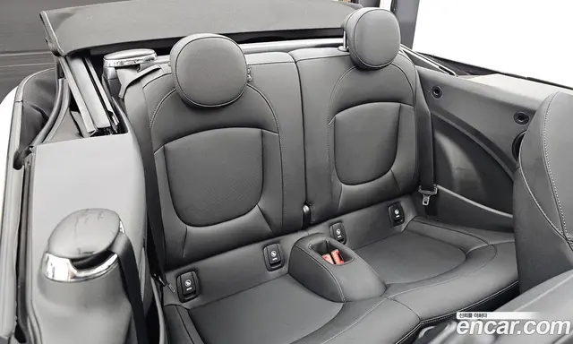 Mini Cooper Convertible 2024 1.5 автомат (гидро), миниатюра 12