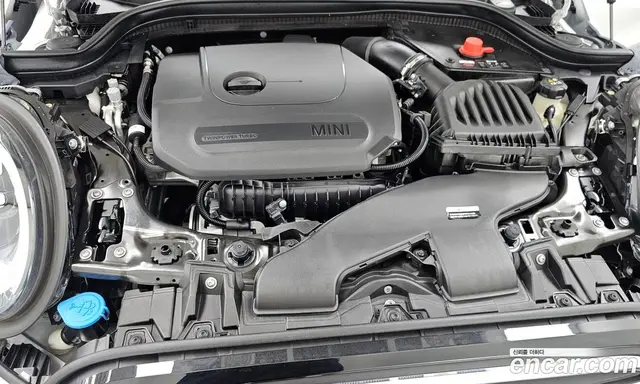 Mini Cooper Convertible 2024 1.5 автомат (гидро), миниатюра 6 Mini Cooper Convertible 2024 1.5 автомат (гидро), миниатюра 6