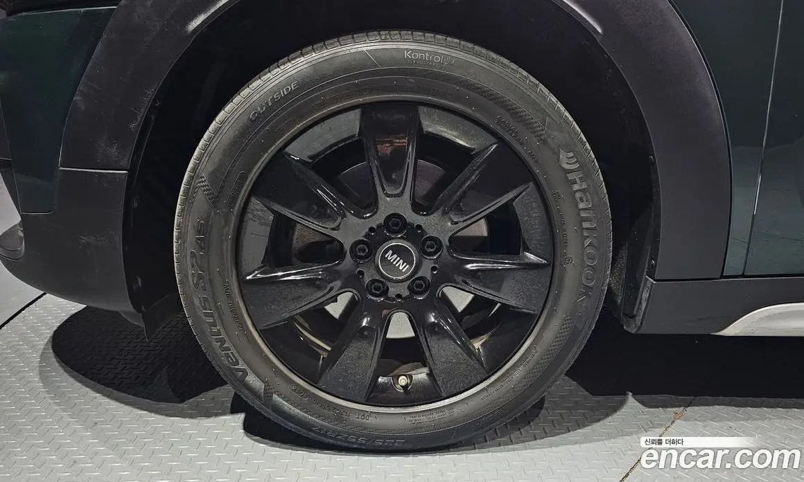 Mini Countryman 2018 2.0 автомат (гидро), фото 5 Mini Countryman 2018 2.0 автомат (гидро), фото 5