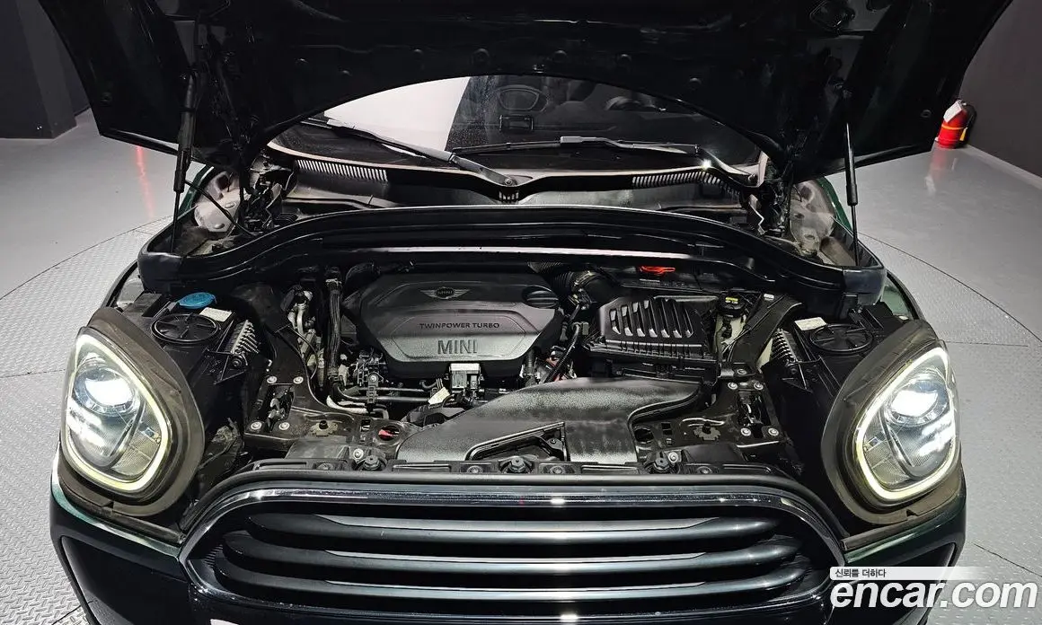 Mini Countryman 2018 2.0 автомат (гидро), фото 6 Mini Countryman 2018 2.0 автомат (гидро), фото 6
