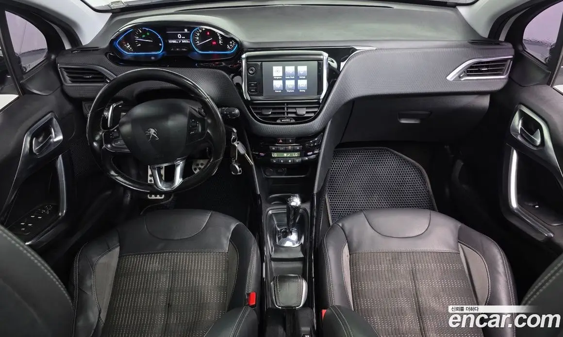 Peugeot 2008 2016 1.6 автомат (гидро), фото 7