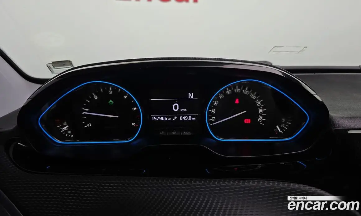 Peugeot 2008 2016 1.6 автомат (гидро), фото 8