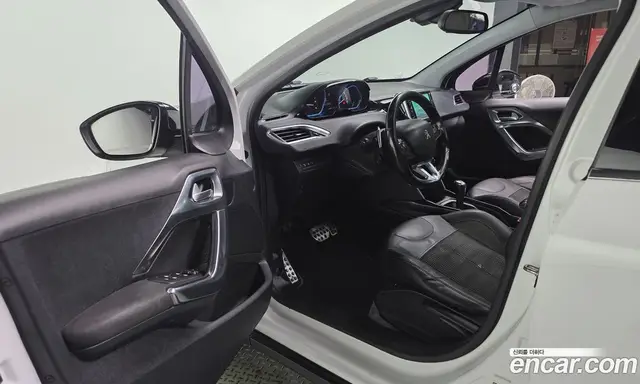 Peugeot 2008 2016 1.6 автомат (гидро), миниатюра 10