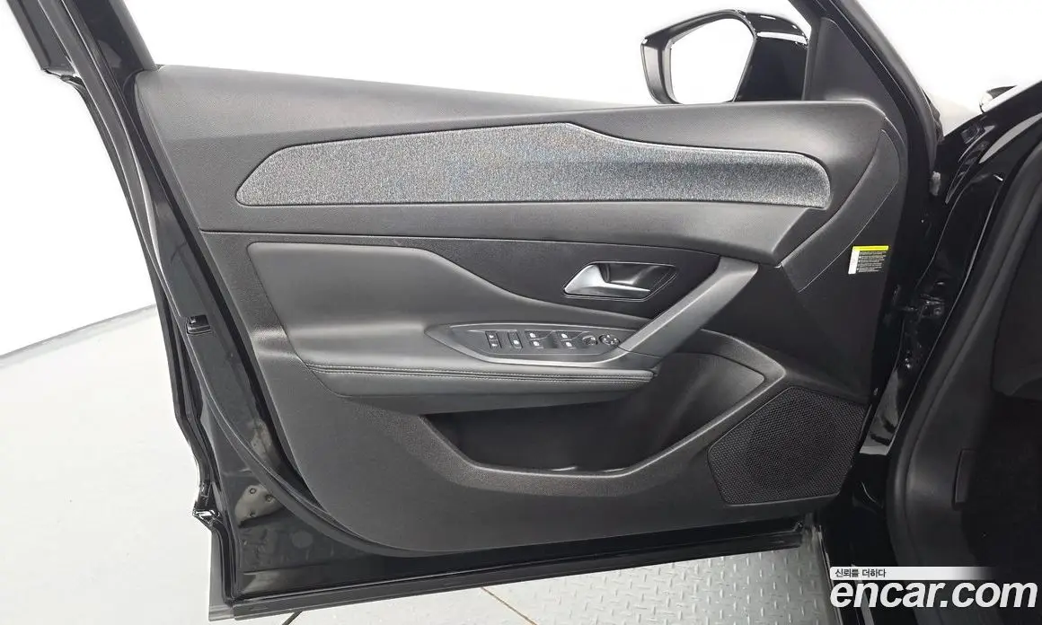 Peugeot 408 2023 1.2 автомат (гидро), фото 14