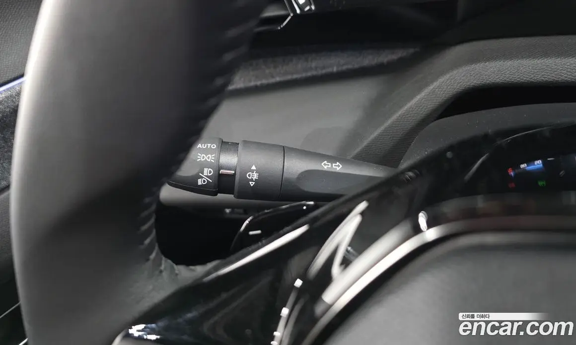 Peugeot 408 2023 1.2 автомат (гидро), фото 23