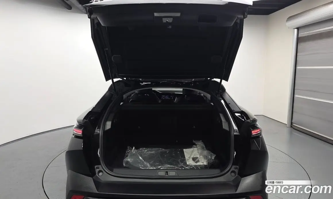 Peugeot 408 2023 1.2 автомат (гидро), фото 26