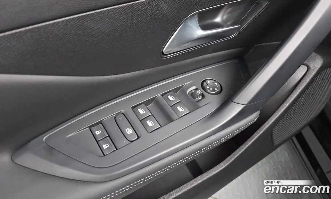 Peugeot 408 2023 1.2 автомат (гидро), фото 28