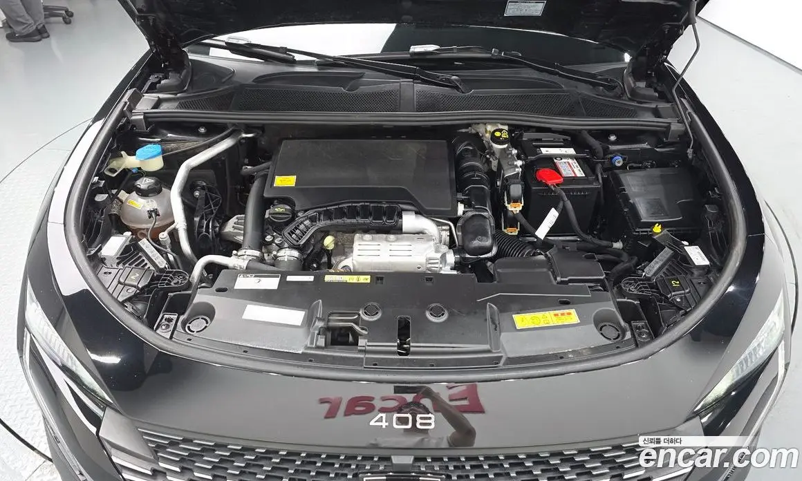 Peugeot 408 2023 1.2 автомат (гидро), фото 6
