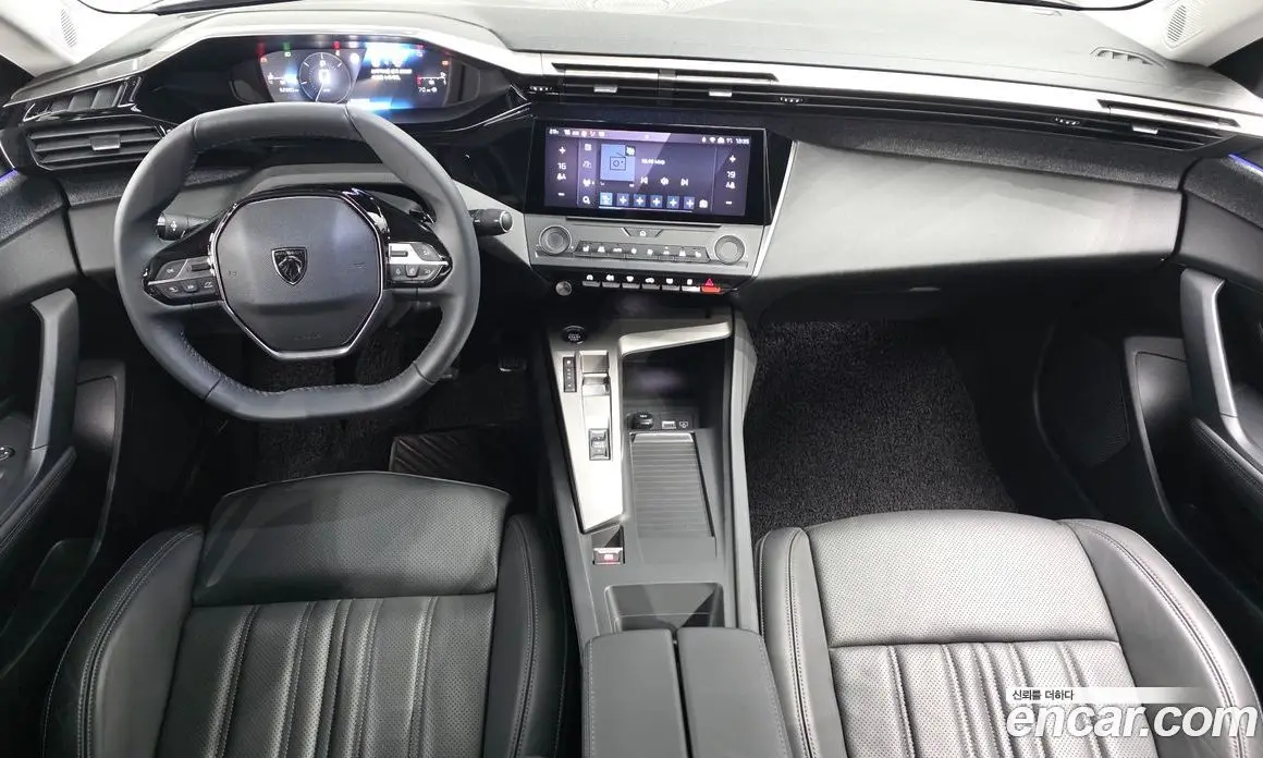 Peugeot 408 2023 1.2 автомат (гидро), фото 10