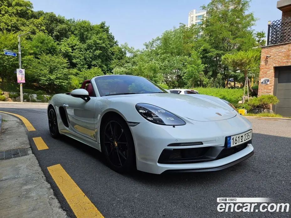 Porsche 718 2018 2.5 автомат (гидро), фото 3 Porsche 718 2018 2.5 автомат (гидро), фото 3