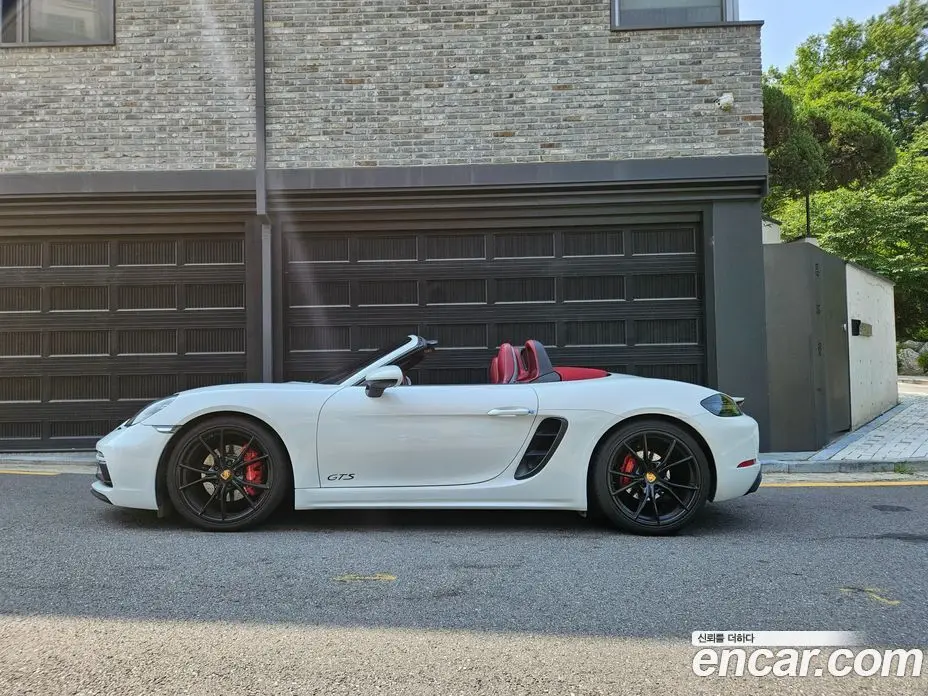 Porsche 718 2018 2.5 автомат (гидро), фото 6 Porsche 718 2018 2.5 автомат (гидро), фото 6