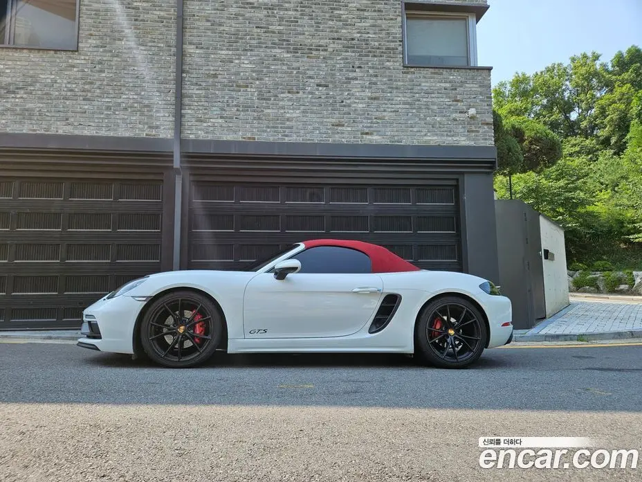 Porsche 718 2018 2.5 автомат (гидро), фото 7 Porsche 718 2018 2.5 автомат (гидро), фото 7