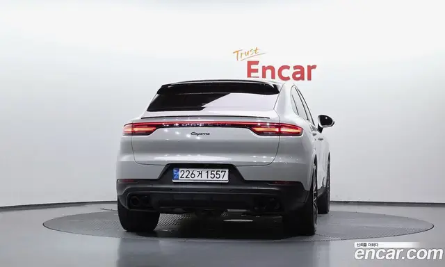 Porsche Cayenne 2022 3.0 автомат (гидро), миниатюра 3 Porsche Cayenne 2022 3.0 автомат (гидро), миниатюра 3