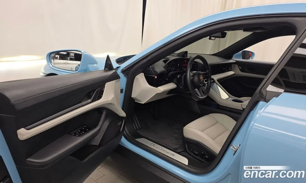 Porsche Taycan 2020 0.1 автомат (гидро), фото 13