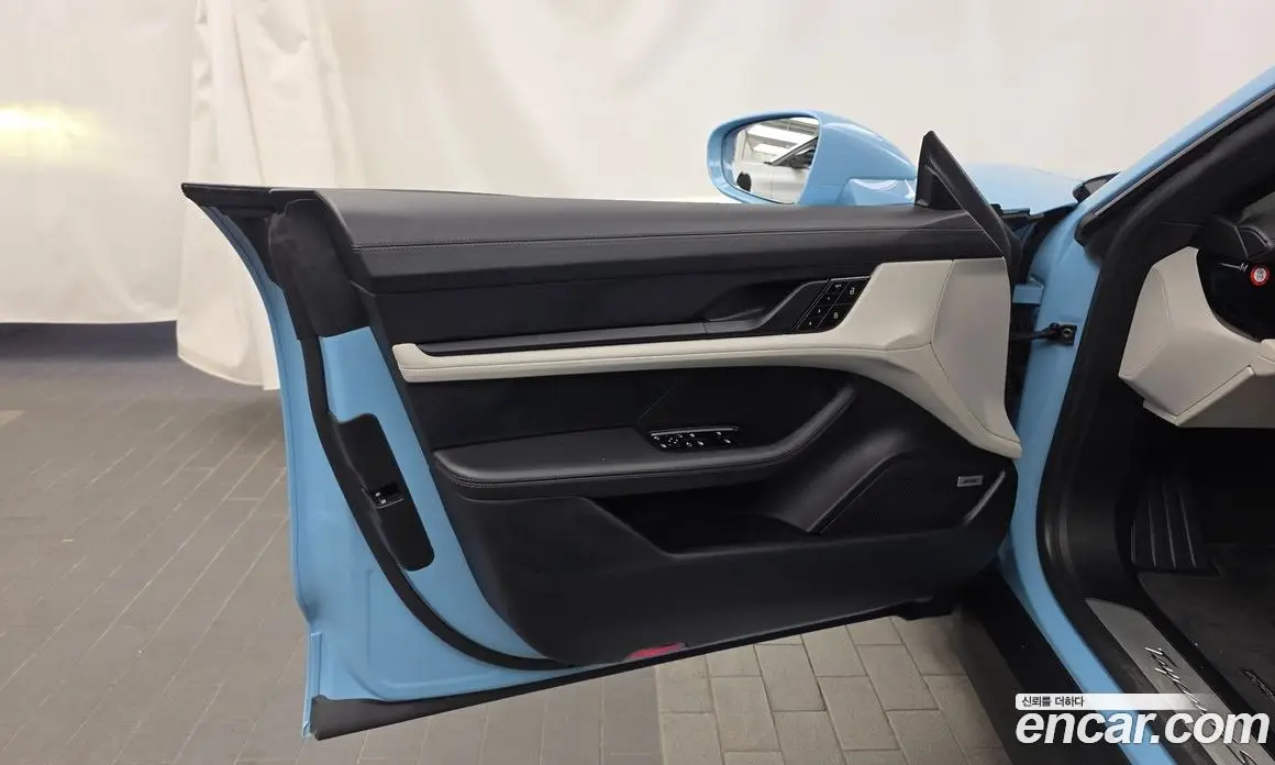 Porsche Taycan 2020 0.1 автомат (гидро), фото 14