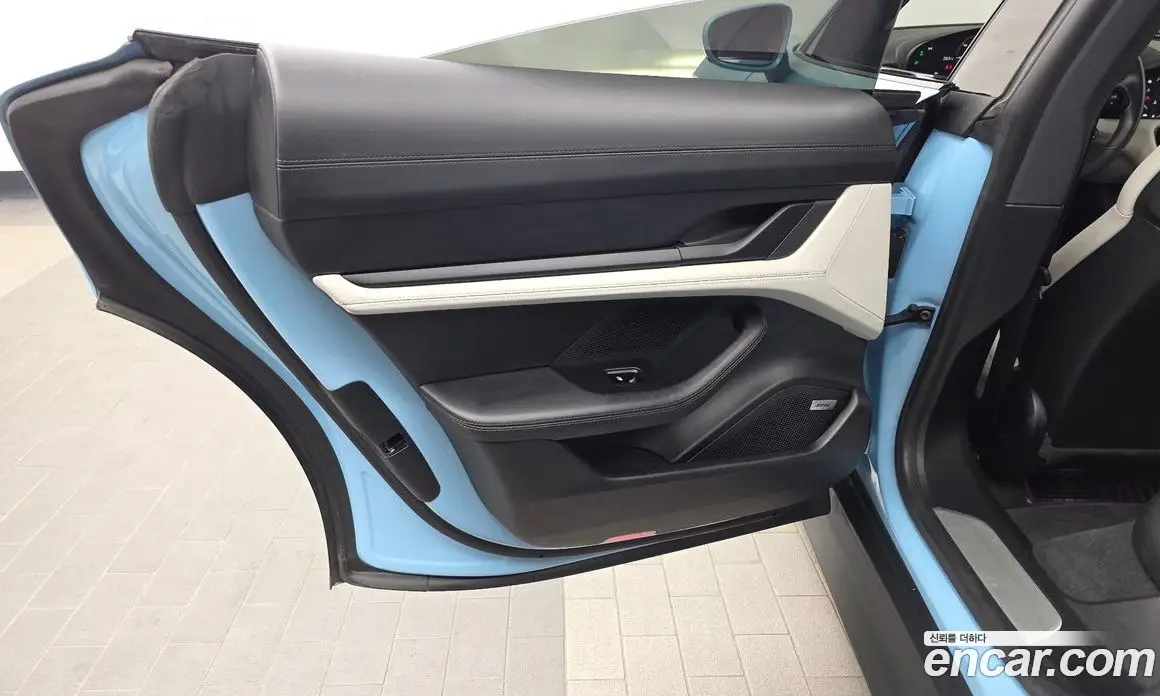 Porsche Taycan 2020 0.1 автомат (гидро), фото 15