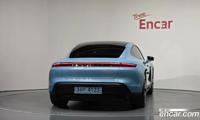Porsche Taycan 2020 0.1 автомат (гидро), миниатюра 4