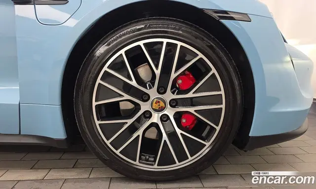 Porsche Taycan 2020 0.1 автомат (гидро), миниатюра 7