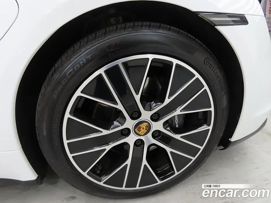Porsche Taycan 2023 0.1 автомат (гидро), фото 20 Porsche Taycan 2023 0.1 автомат (гидро), фото 20
