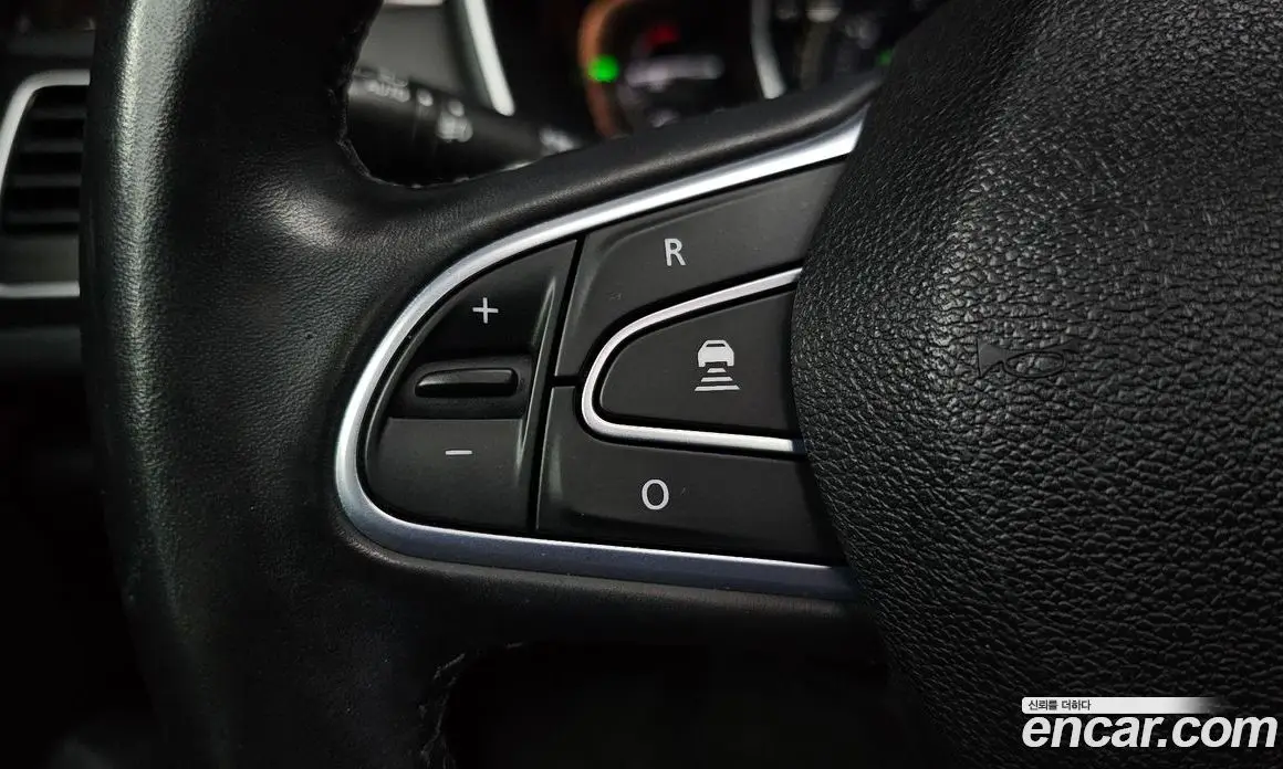 Renault (Samsung) SM6 2016 1.6 автомат (гидро), фото 14 Renault (Samsung) SM6 2016 1.6 автомат (гидро), фото 14