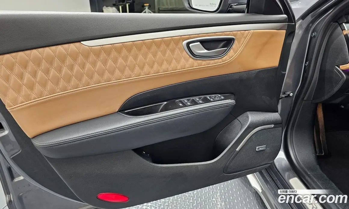 Renault (Samsung) SM6 2020 1.8 автомат (гидро), фото 14 Renault (Samsung) SM6 2020 1.8 автомат (гидро), фото 14