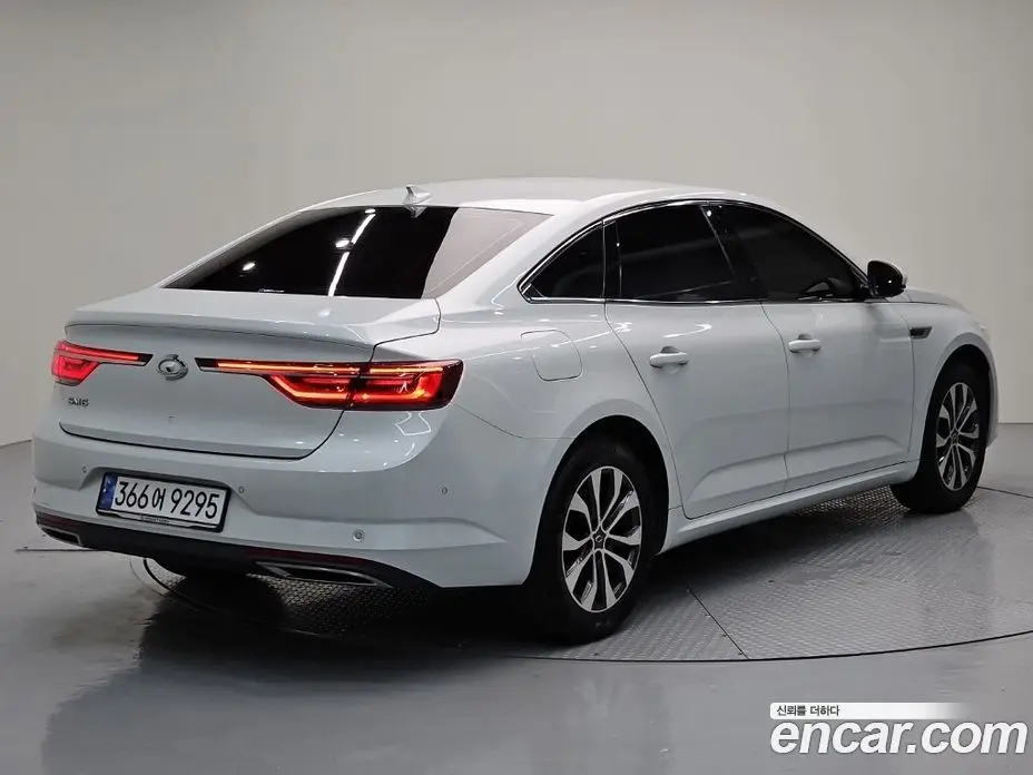 Renault (Samsung) SM6 2023 2.0 автомат (гидро), фото 2 Renault (Samsung) SM6 2023 2.0 автомат (гидро), фото 2