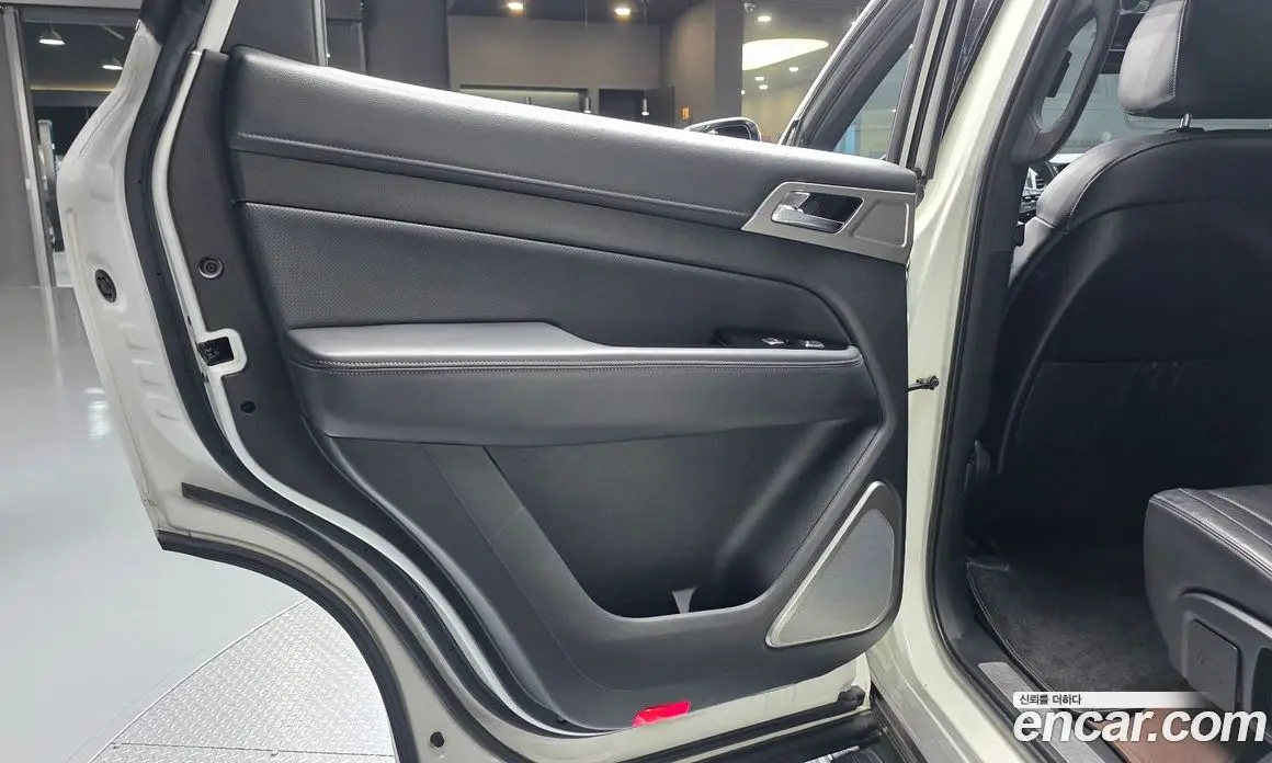 SsangYong Rexton 2017 2.2 автомат (гидро), фото 15 SsangYong Rexton 2017 2.2 автомат (гидро), фото 15