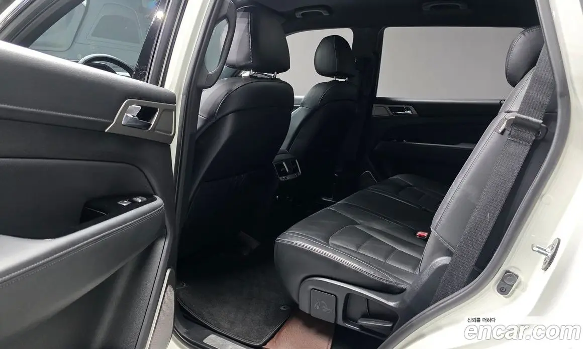 SsangYong Rexton 2017 2.2 автомат (гидро), фото 18 SsangYong Rexton 2017 2.2 автомат (гидро), фото 18