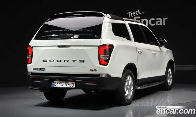 SsangYong Rexton 2023 2.2 автомат (гидро), миниатюра 2