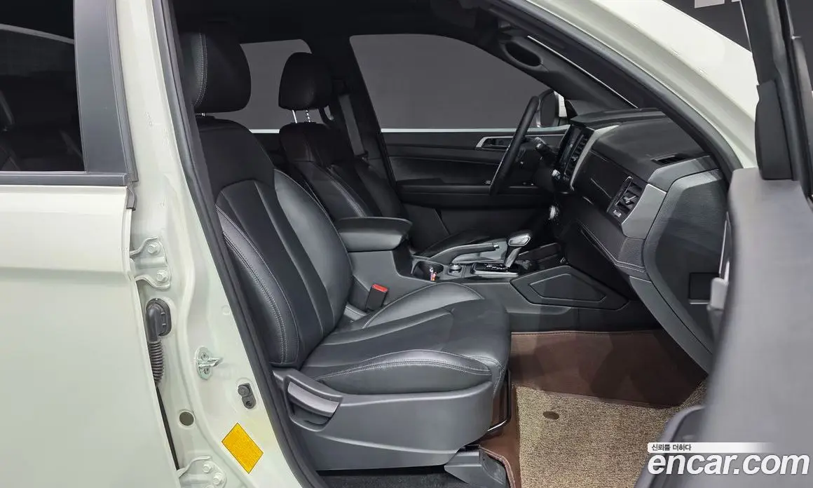 SsangYong Rexton 2023 2.2 автомат (гидро), фото 16