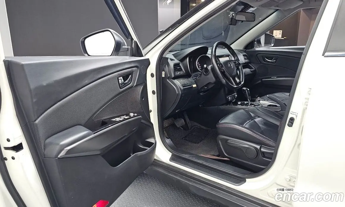 SsangYong TIBOLI 2016 1.6 автомат (гидро), фото 13 SsangYong TIBOLI 2016 1.6 автомат (гидро), фото 13