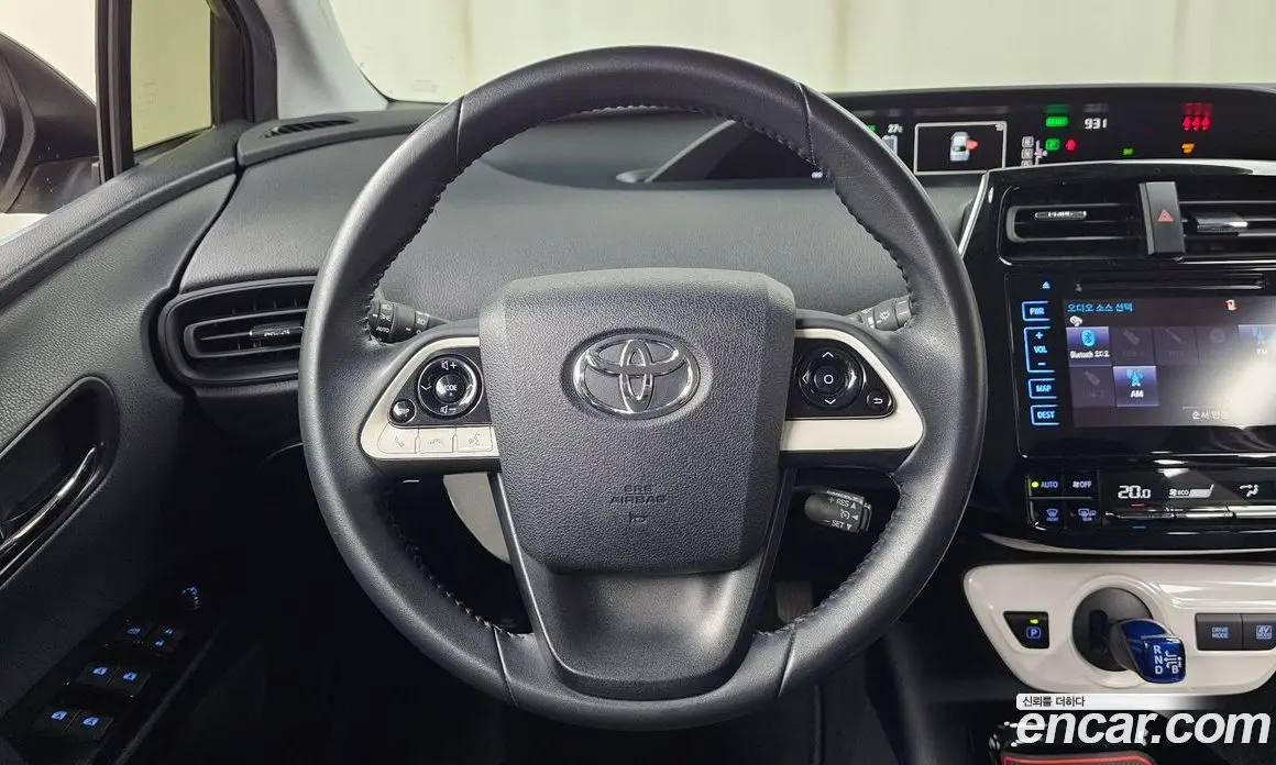 Toyota Prius 2016 1.8 автомат (гидро), фото 13 Toyota Prius 2016 1.8 автомат (гидро), фото 13
