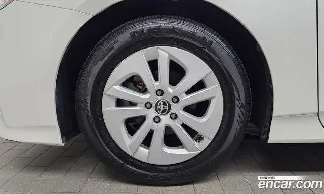Toyota Prius 2016 1.8 автомат (гидро), миниатюра 5 Toyota Prius 2016 1.8 автомат (гидро), миниатюра 5