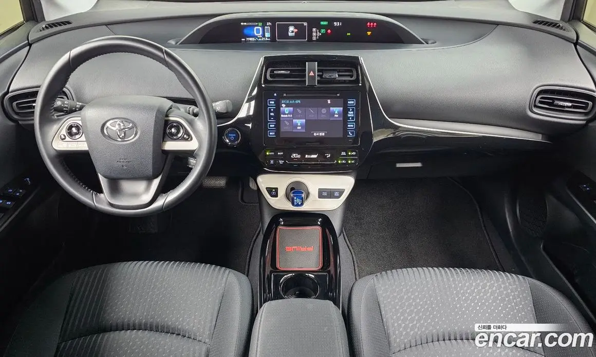 Toyota Prius 2016 1.8 автомат (гидро), фото 7 Toyota Prius 2016 1.8 автомат (гидро), фото 7
