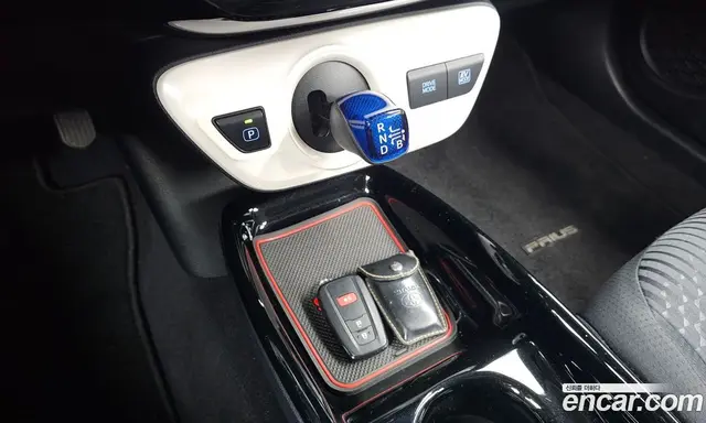 Toyota Prius 2016 1.8 автомат (гидро), миниатюра 9 Toyota Prius 2016 1.8 автомат (гидро), миниатюра 9