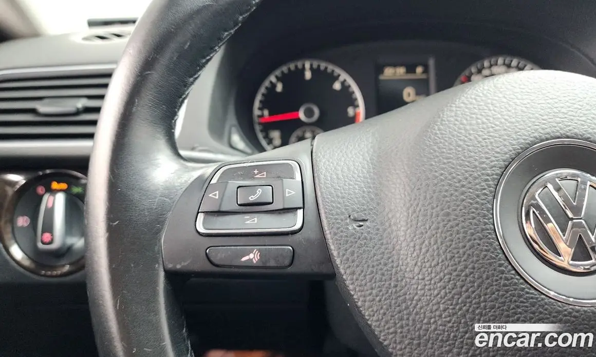 Volkswagen Passat 2015 2.0 автомат (гидро), фото 16 Volkswagen Passat 2015 2.0 автомат (гидро), фото 16
