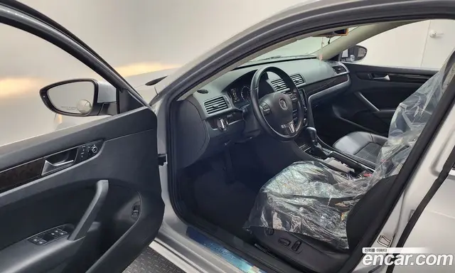 Volkswagen Passat 2015 2.0 автомат (гидро), миниатюра 10 Volkswagen Passat 2015 2.0 автомат (гидро), миниатюра 10