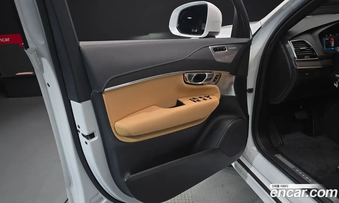 Volvo XC90 2025 2.0 автомат (гидро), фото 14 Volvo XC90 2025 2.0 автомат (гидро), фото 14
