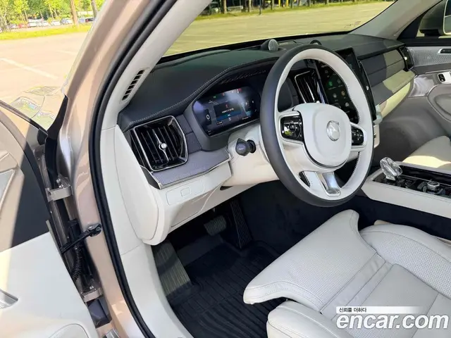 Volvo XC90 2026 2.0 автомат (гидро), миниатюра 8 Volvo XC90 2026 2.0 автомат (гидро), миниатюра 8